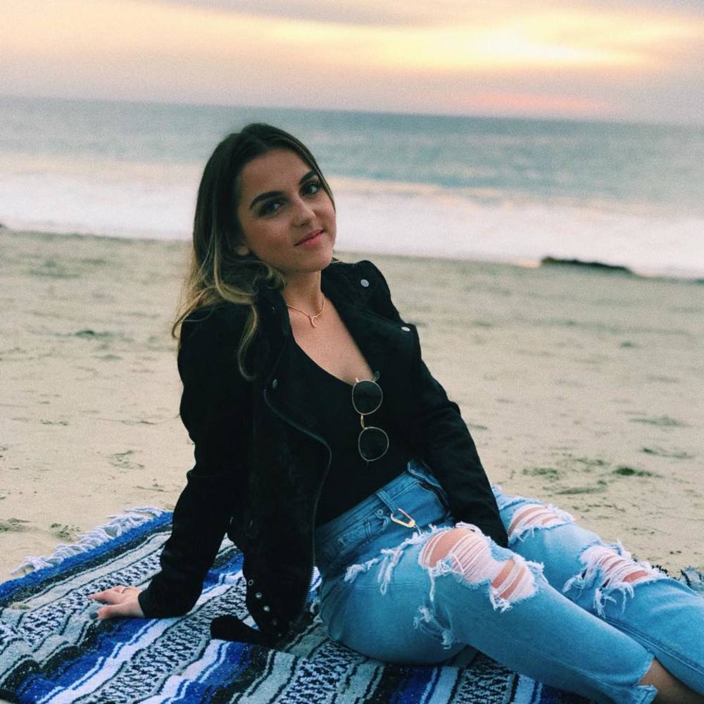 Meet your Posher, Danielle